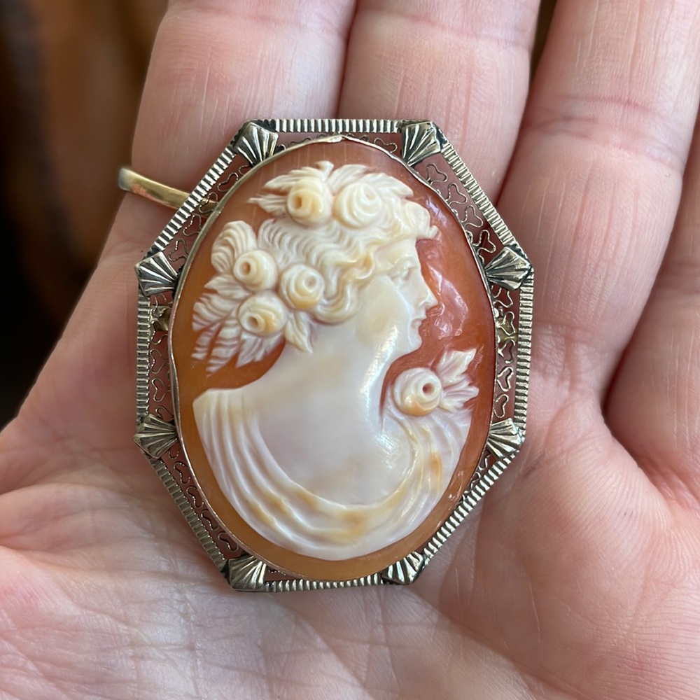 Antique Cameo 14K